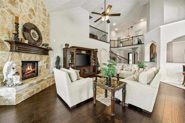1515 Spring Hill Drive, Cedar Hill, TX 75104