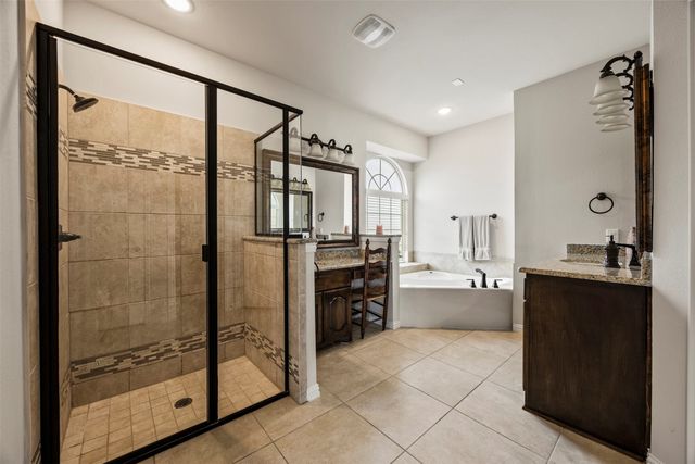 1515 Spring Hill Drive, Cedar Hill, TX 75104