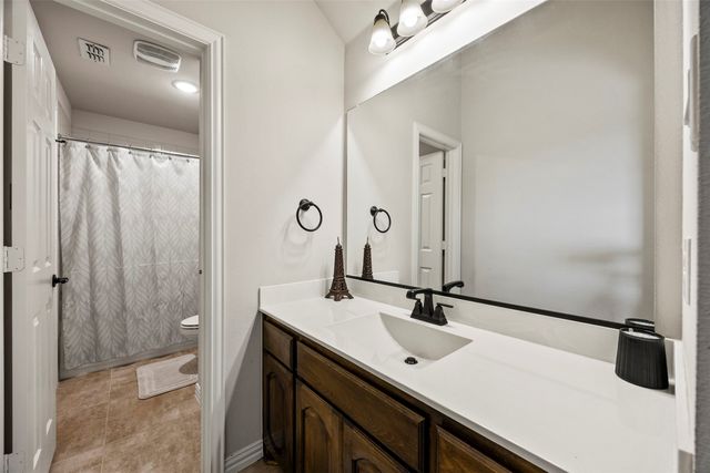 1515 Spring Hill Drive, Cedar Hill, TX 75104