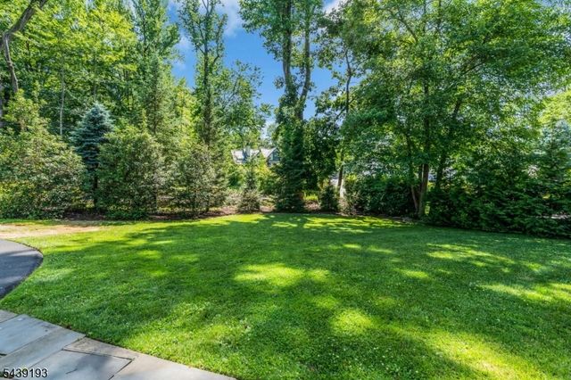 15 Mountainview, Mountainside Boro, NJ 07092