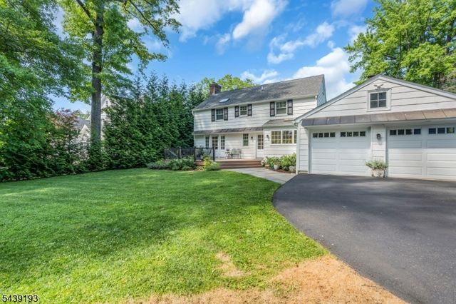 15 Mountainview, Mountainside Boro, NJ 07092