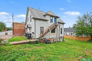4201 Grand Avenue, Omaha, NE 68111