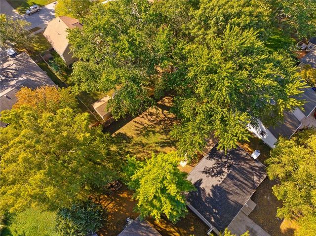 1027 W Wabash Terrace, Olathe, KS 66061