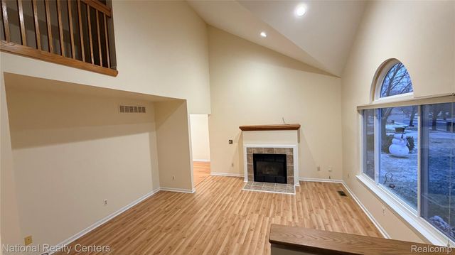 2727 Riverside Drive, Waterford Charter Township, MI 48329