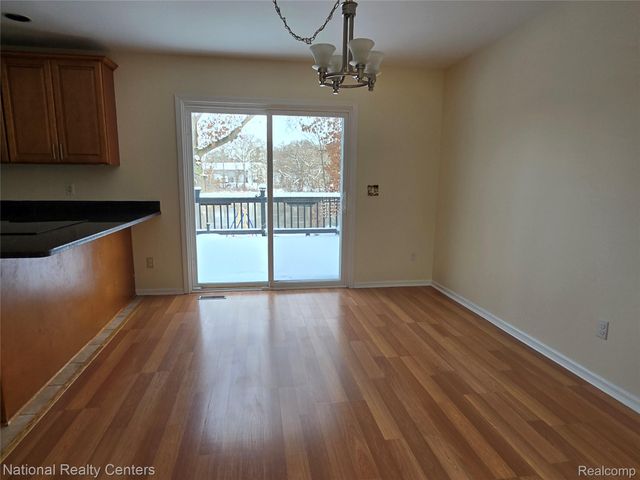 2727 Riverside Drive, Waterford Charter Township, MI 48329