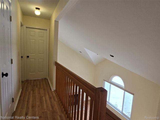 2727 Riverside Drive, Waterford Charter Township, MI 48329