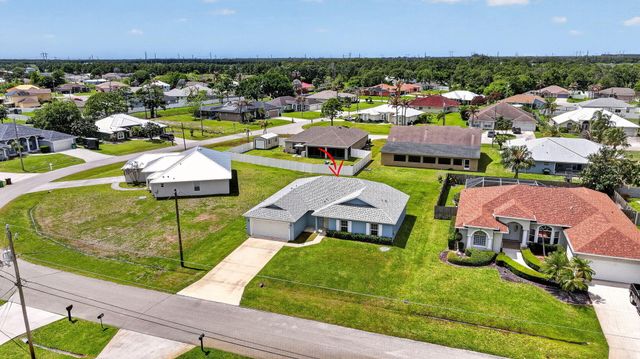 5737 NW Jigsaw Lane, Port St. Lucie, Port St Lucie, FL 34986