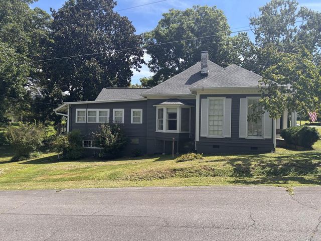 55 Aquone Road, Andrews, NC 28901