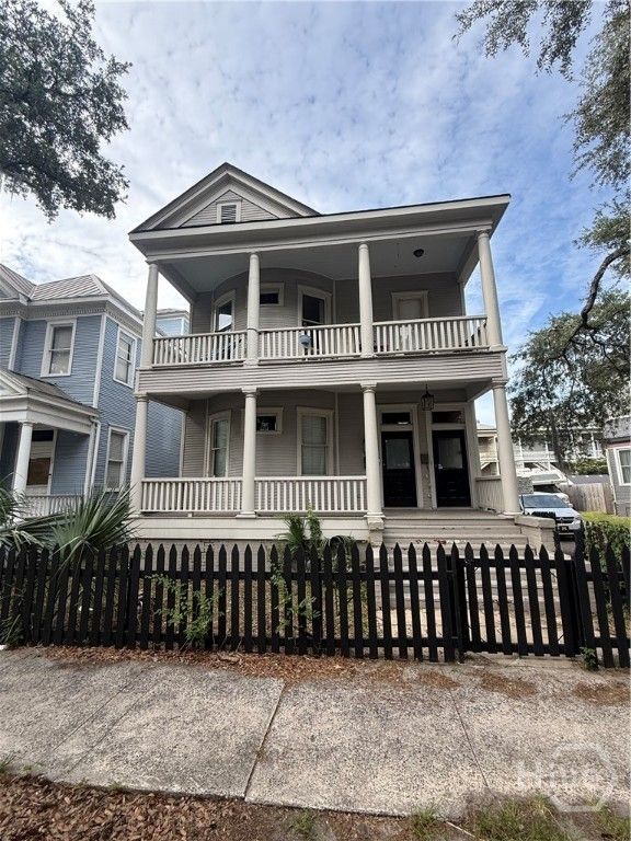 Image 1 of property listing at 115 W 37th Street, Savannah, GA 31401