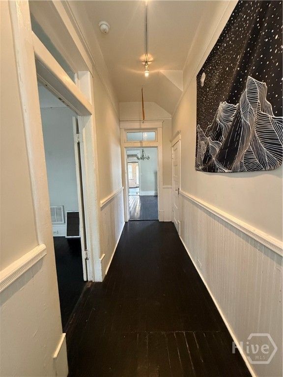 Image 18 of property listing at 115 W 37th Street, Savannah, GA 31401
