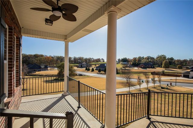 294 Arlington Way, Tontitown, AR 72762