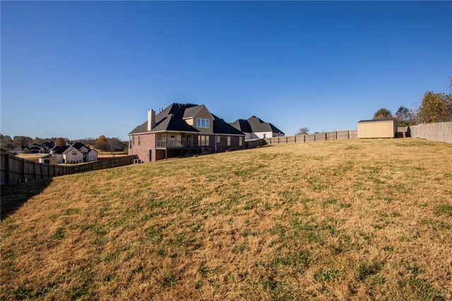 294 Arlington Way, Tontitown, AR 72762