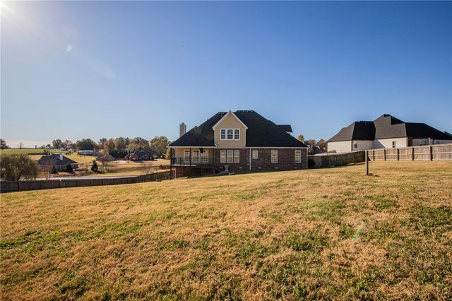 294 Arlington Way, Tontitown, AR 72762