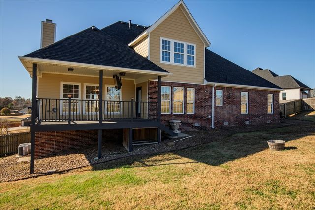 294 Arlington Way, Tontitown, AR 72762