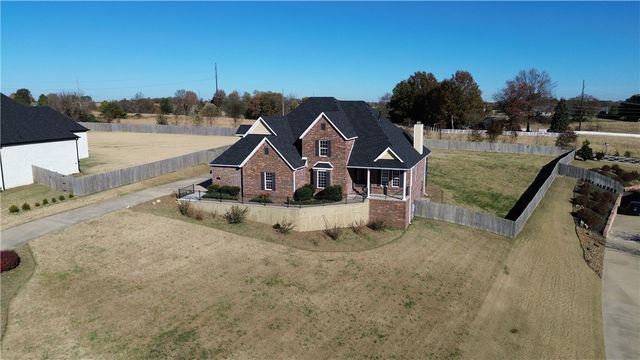 294 Arlington Way, Tontitown, AR 72762