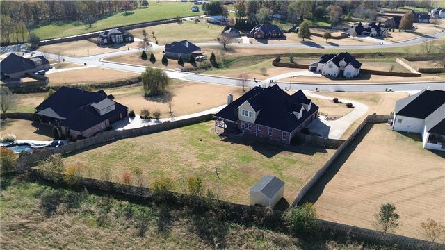 294 Arlington Way, Tontitown, AR 72762