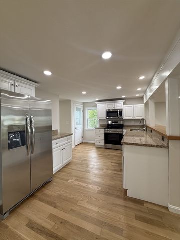 1635 Osgood St 2, North Andover, MA 01845