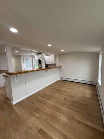 1635 Osgood St 2, North Andover, MA 01845