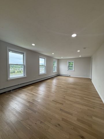 1635 Osgood St 2, North Andover, MA 01845