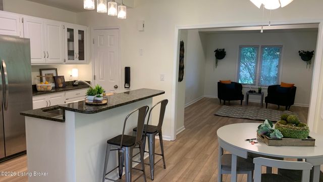 278 Moser Rd, Louisville, KY 40223