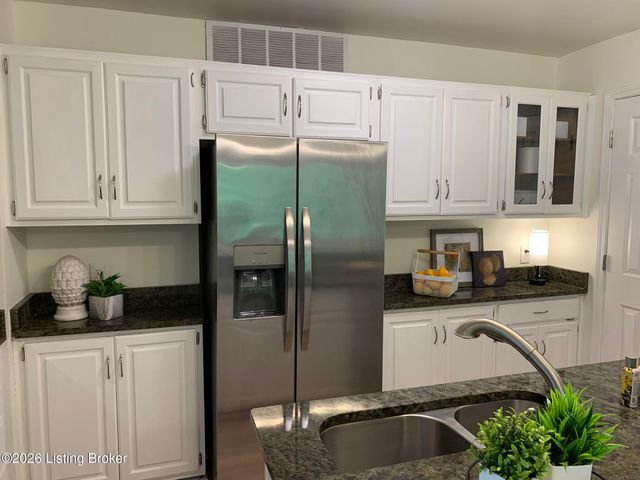 278 Moser Rd, Louisville, KY 40223
