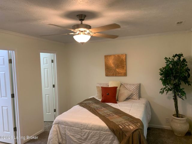 278 Moser Rd, Louisville, KY 40223