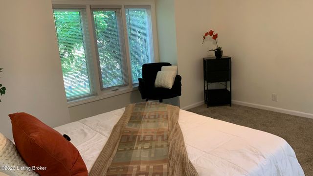 278 Moser Rd, Louisville, KY 40223