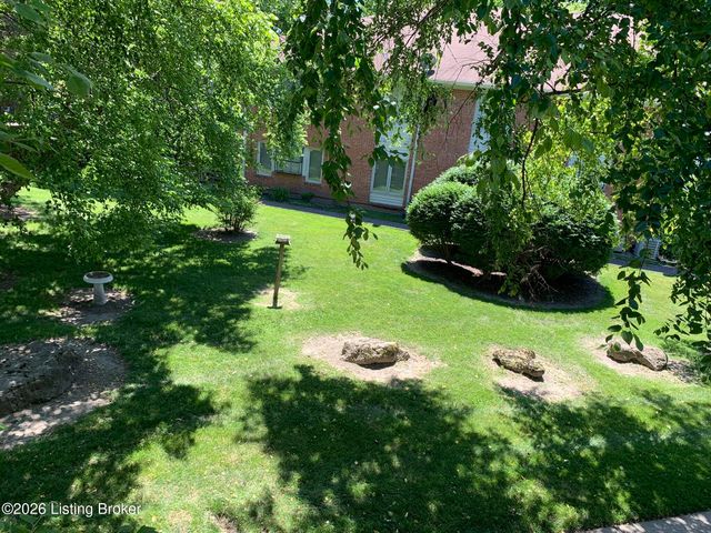 278 Moser Rd, Louisville, KY 40223