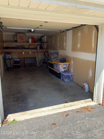 278 Moser Rd, Louisville, KY 40223