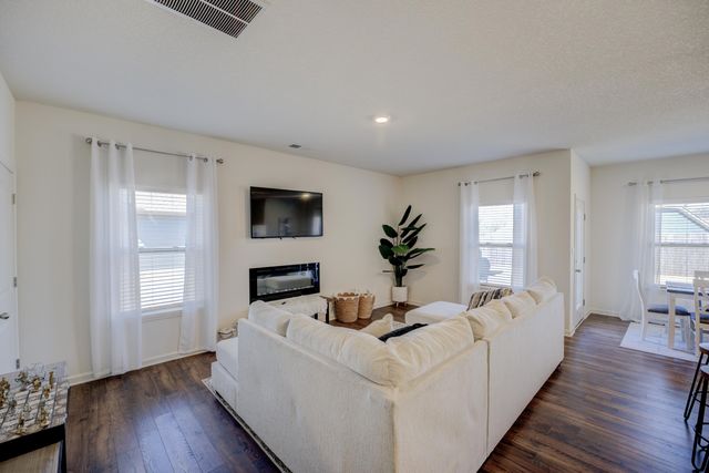 70 DRIFTWOOD LOOP, Oakland, TN 38060