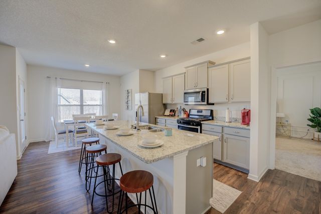 70 DRIFTWOOD LOOP, Oakland, TN 38060