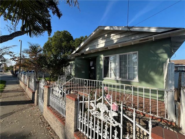 3007 Sequoia, South Gate, CA 90280