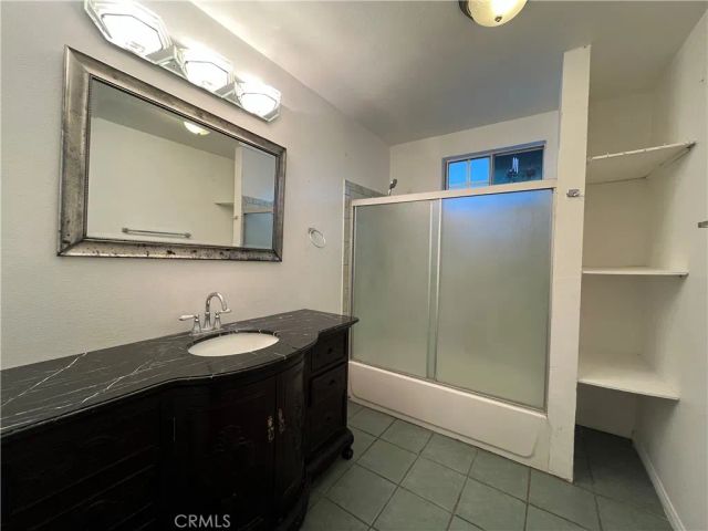 3007 Sequoia, South Gate, CA 90280