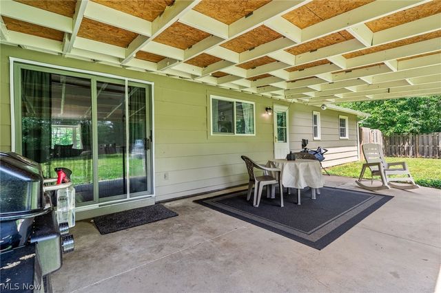 8800 Stoneman Road, Streetsboro, OH 44241
