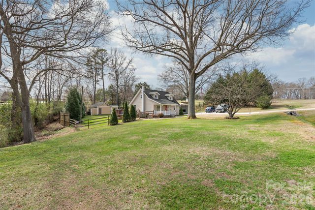1411 Hensley Road E, Fort Mill, SC 29715