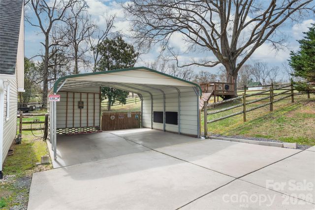 1411 Hensley Road E, Fort Mill, SC 29715