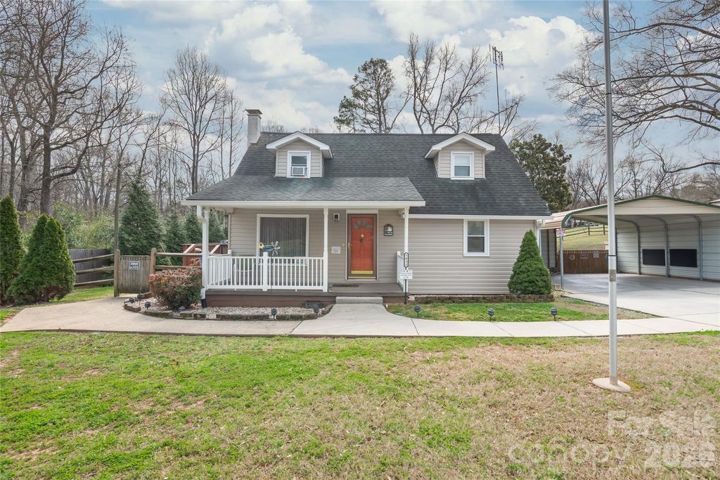 1411 Hensley Road E, Fort Mill, SC 29715