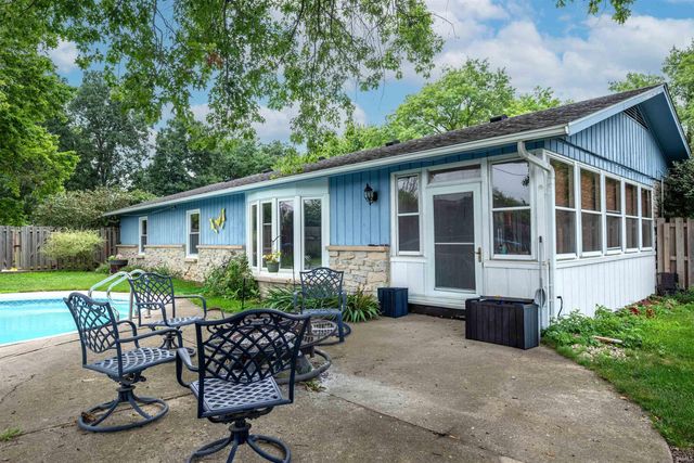 409 N Meadow Lane, Hartford City, IN 47348