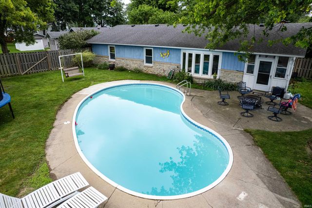 409 N Meadow Lane, Hartford City, IN 47348