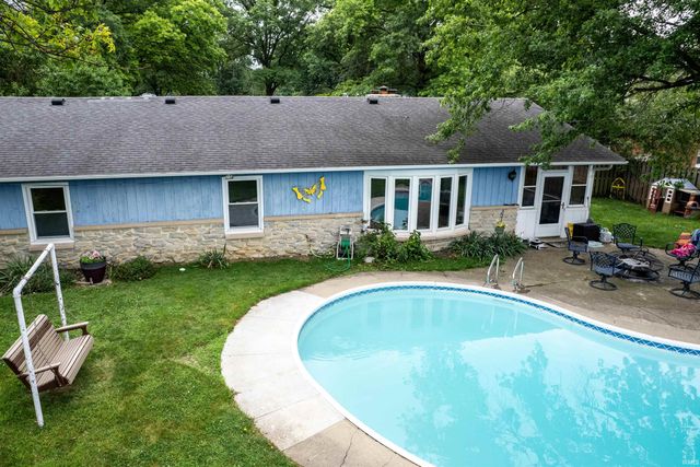 409 N Meadow Lane, Hartford City, IN 47348