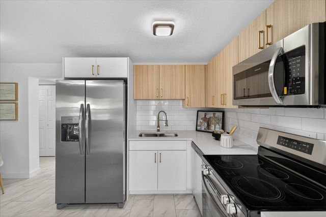 11197 102ND LANE, Largo, FL 33773