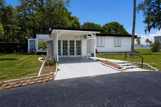 980 7TH STREET NW 71, Largo, FL 33770