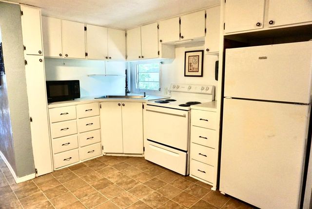 980 7TH STREET NW 71, Largo, FL 33770
