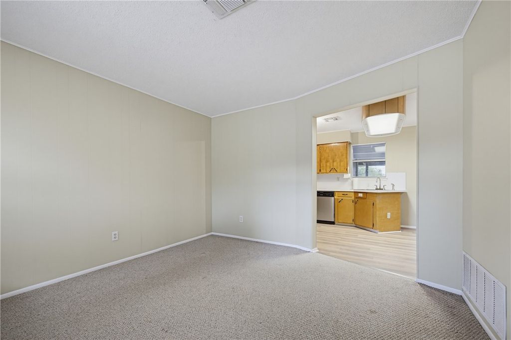 803 Avenue H, Sinton, TX 78387 — photo 5