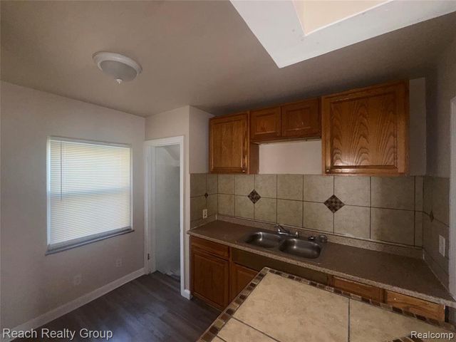 5546 Lodewyck Street, Detroit, MI 48224