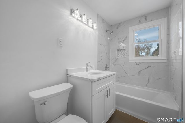 25 Hilldale Road, West Hartford, CT 06117