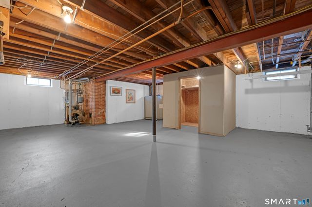 25 Hilldale Road, West Hartford, CT 06117