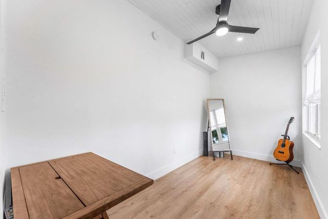 709 SW 9th Court, Delray Beach, FL 33444