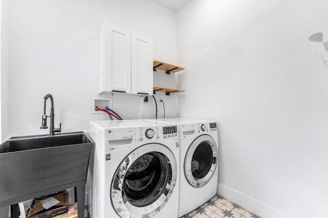 709 SW 9th Court, Delray Beach, FL 33444