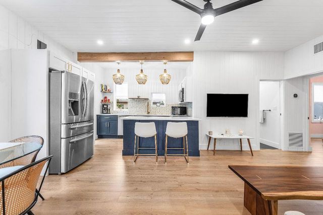 709 SW 9th Court, Delray Beach, FL 33444